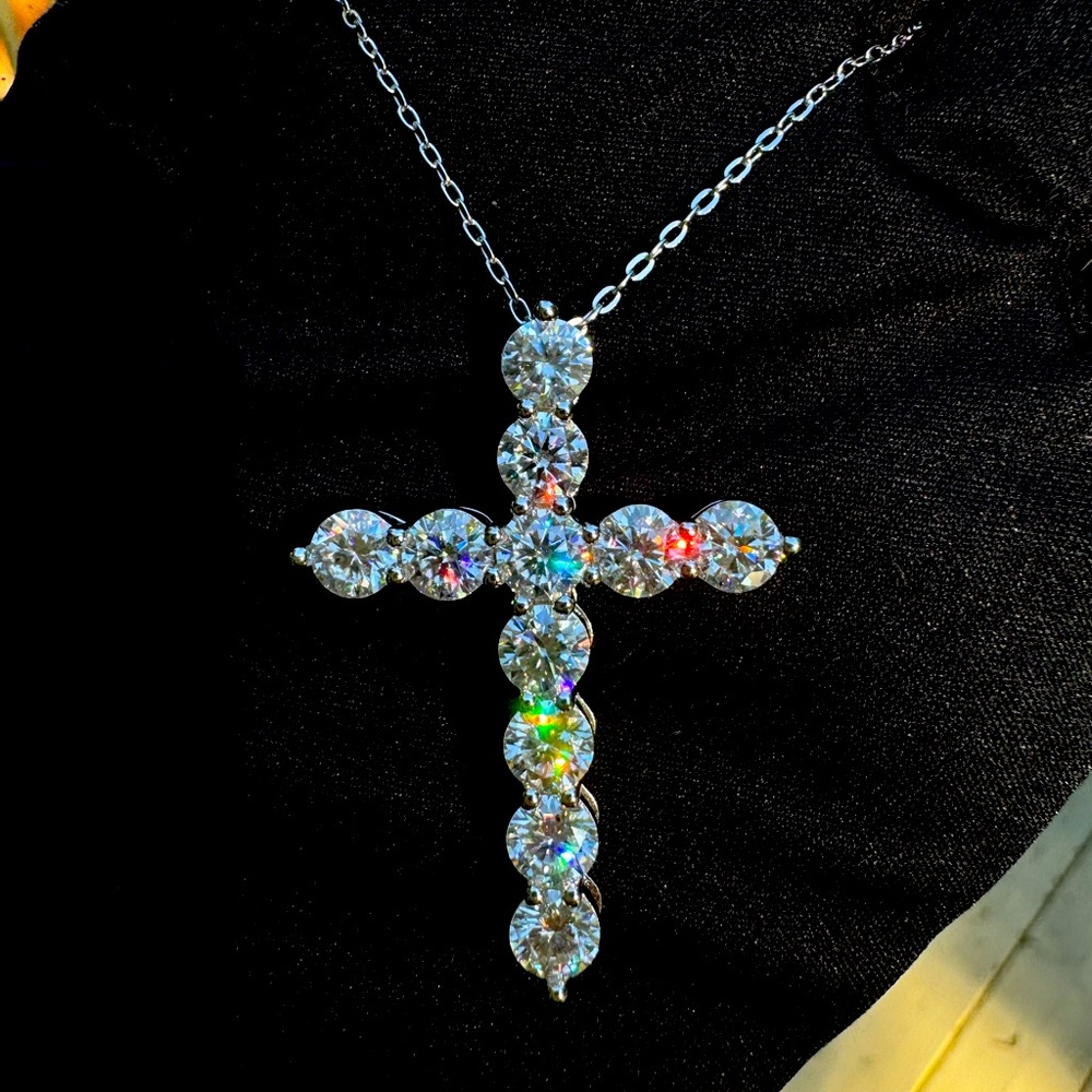New Moissanite 5.5Ct Cross Necklace 18K White Gold Plated Sterling Silver